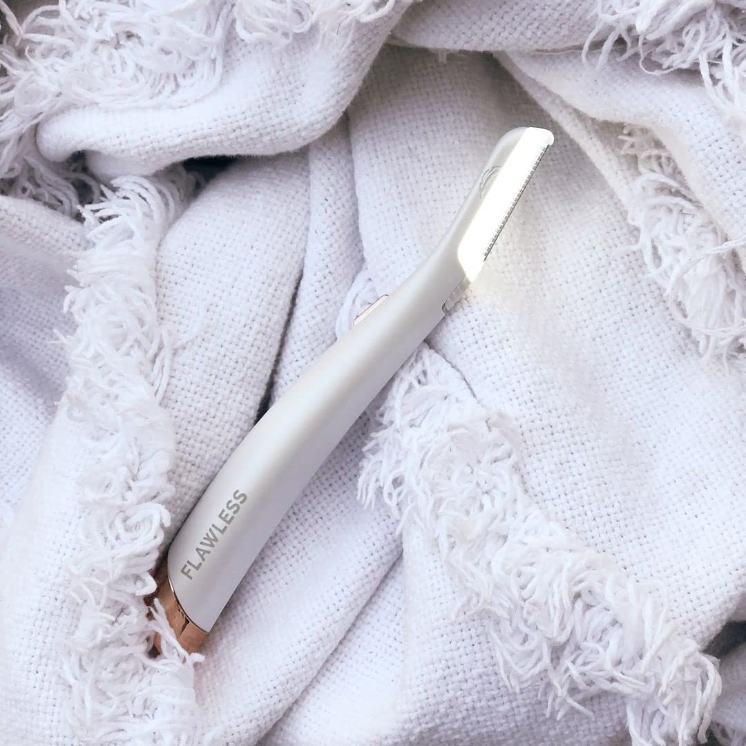 Finishing Touch Flawless Dermaplane